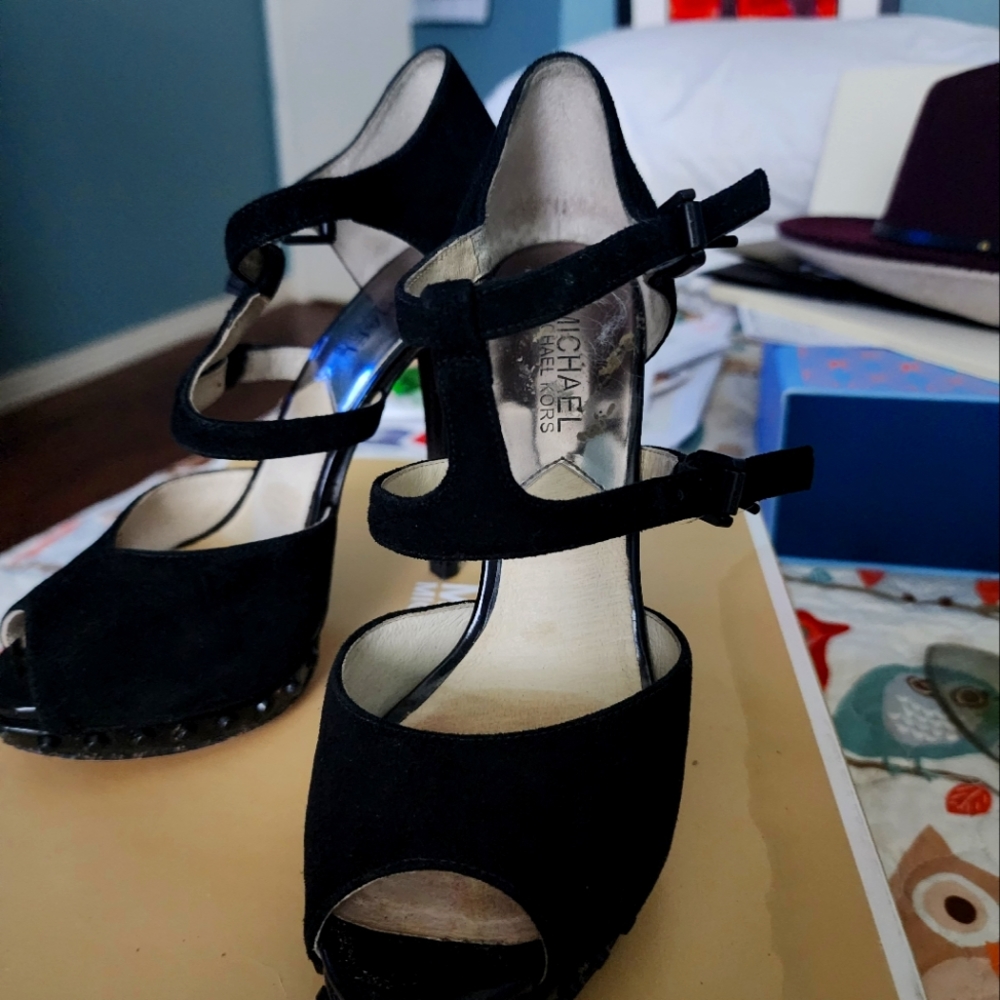 Black heels Michael Kors